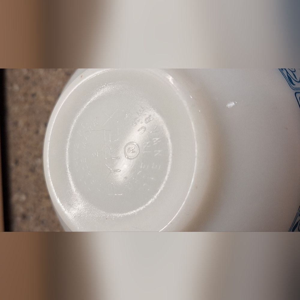 Vintage Pyrex Horizon Blue Cinderalla Mixing Bowl - Picture 7 of 9